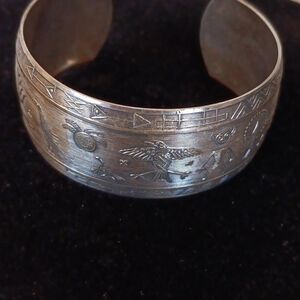 Cuff Bracelet Native Ispired